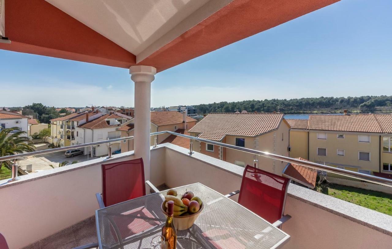 Apartman Kp Medulin Exterior photo