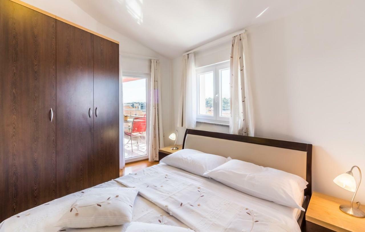 Apartman Kp Medulin Exterior photo